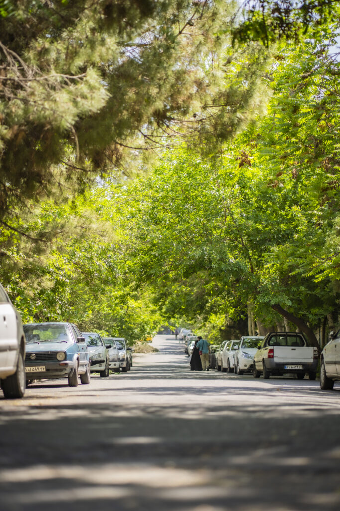 شهرک غرب واقع در منطقه ۲ تهران