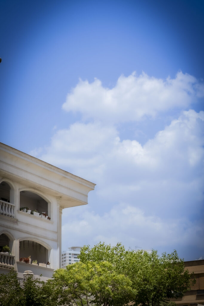 شهرک غرب واقع در منطقه ۲ تهران